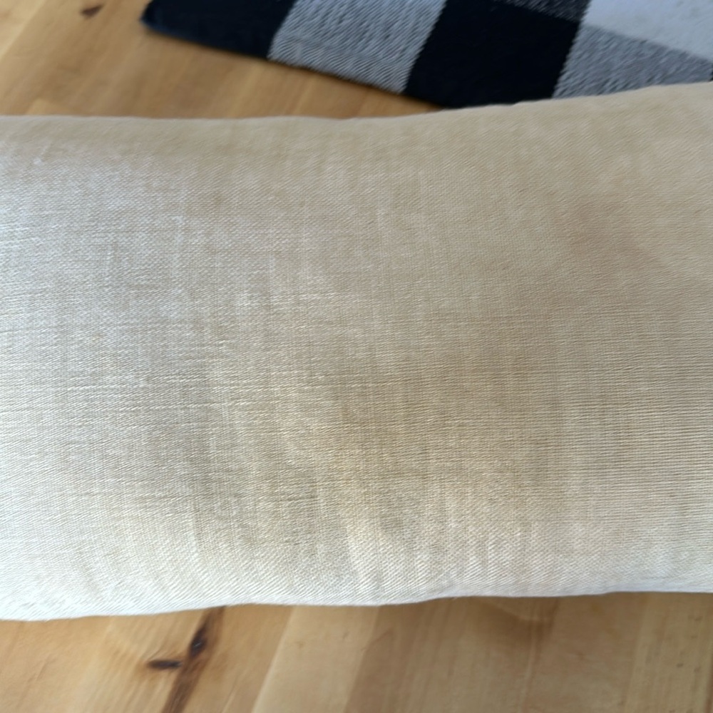 Throw pillow